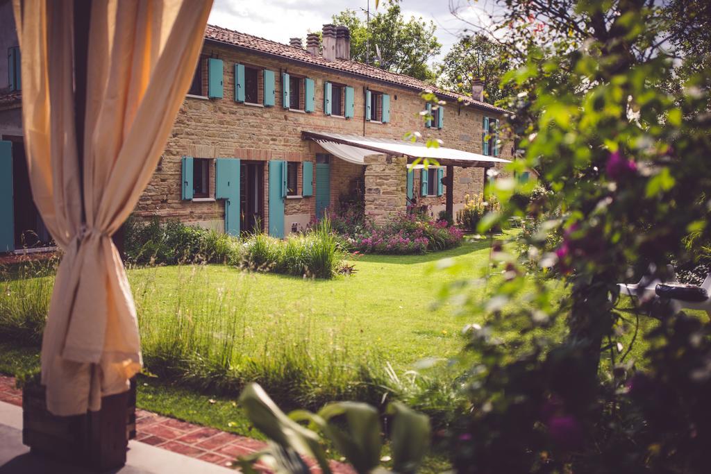B&B I Fiori Della Cava Pesaro Extérieur photo