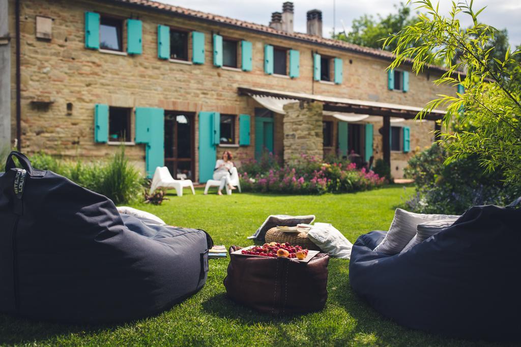 B&B I Fiori Della Cava Pesaro Extérieur photo